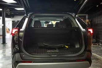 2019 TOYOTA RAV4 photo 7