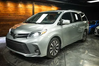 2020 TOYOTA SIENNA photo 2