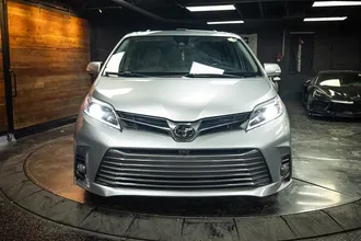 2020 TOYOTA SIENNA photo 4