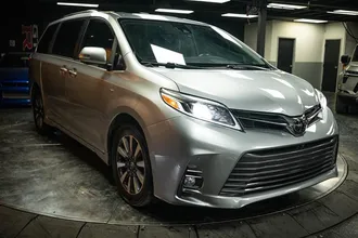 2020 TOYOTA SIENNA photo 5