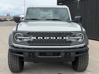 2026 Ford Bronco photo 2