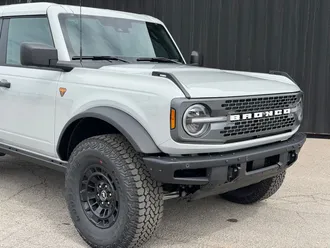 2026 Ford Bronco photo 3