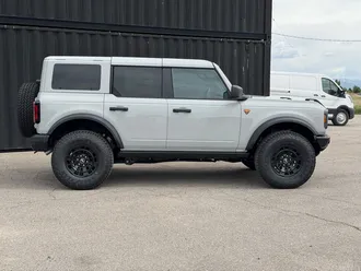 2026 Ford Bronco photo 6