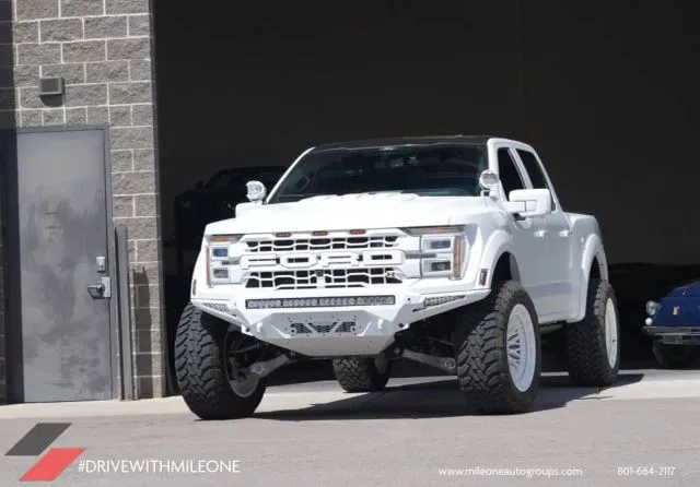 2024 Ford F150 SuperCrew Cab Raptor R Pickup 4D 5 1/2 ft