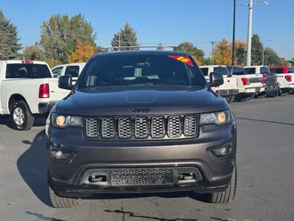 2018 Jeep Grand Cherokee photo 2