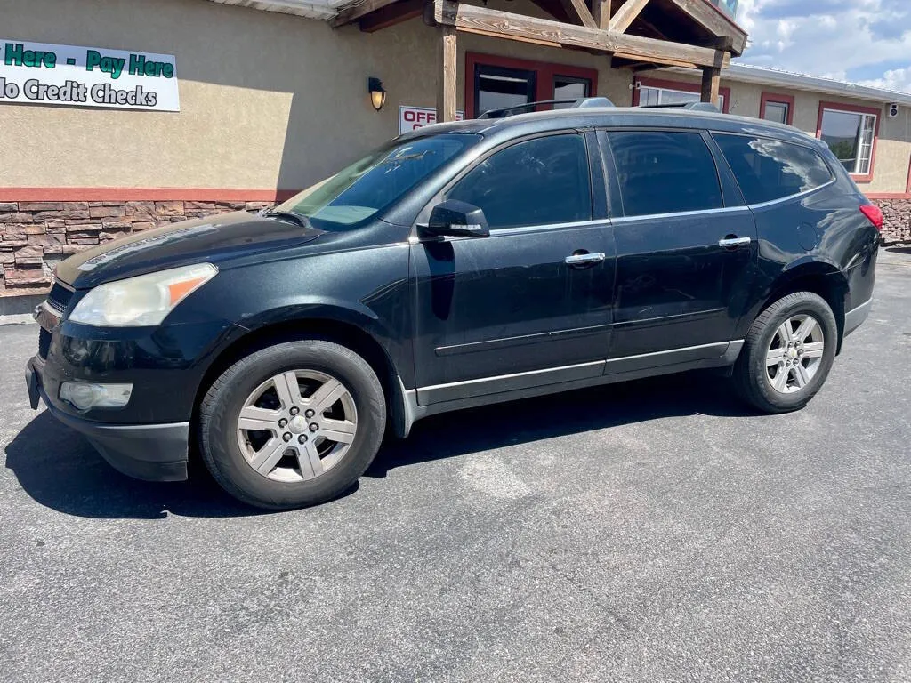 2012 Chevrolet Traverse LT AWD 4dr SUV w/ 1LT