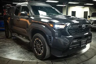 2024 TOYOTA TACOMA photo 5