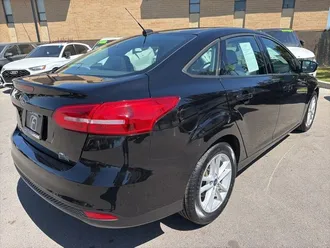 2017 Ford Focus photo 3