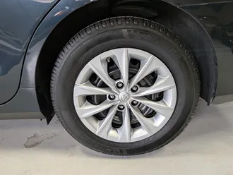 Camry LE 14