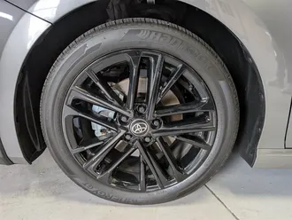 Camry SE Hybrid 15