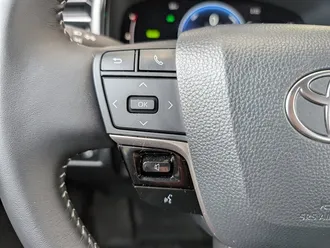 Camry SE Hybrid 21