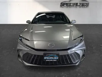 2025 Toyota Camry SE Hybrid photo 6
