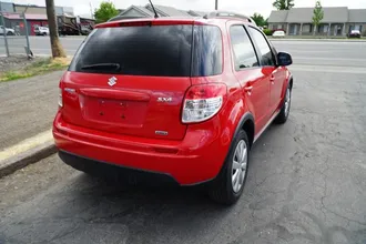 SX4 8