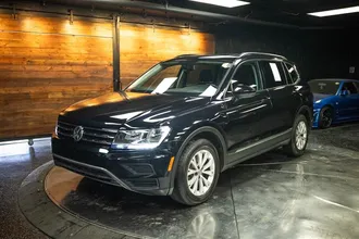 2018 VOLKSWAGEN TIGUAN photo 2