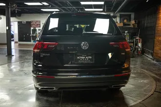 2018 VOLKSWAGEN TIGUAN photo 6
