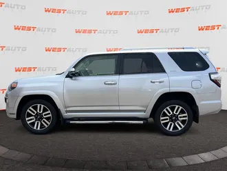 2016 Toyota 4Runner photo 2