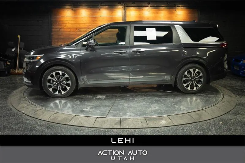 2022 KIA CARNIVAL EX