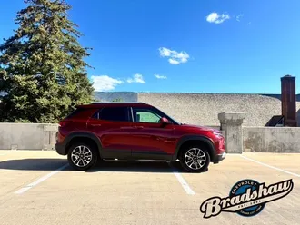 2025 Chevrolet TrailBlazer photo 3