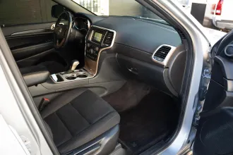Grand Cherokee 30