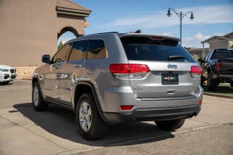Grand Cherokee 9
