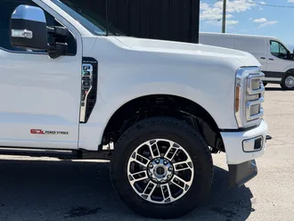 2026 Ford F-350SD photo 4