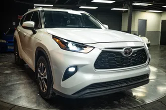 2022 TOYOTA HIGHLANDER photo 5