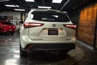 2022 TOYOTA HIGHLANDER photo 6