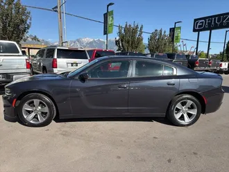 2016 Dodge Charger photo 3