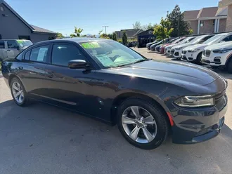 2016 Dodge Charger photo 7
