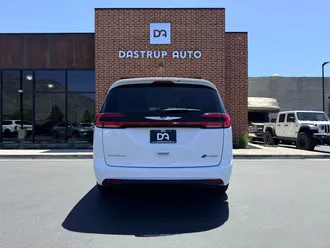Pacifica Hybrid 6