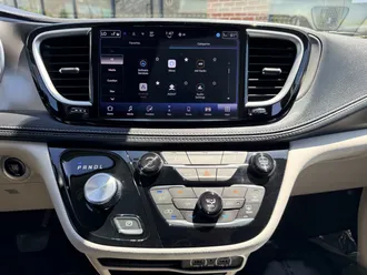 Pacifica Hybrid 14