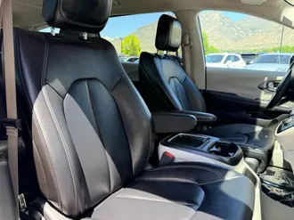 Pacifica Hybrid 18