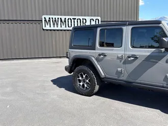 2022 Jeep Wrangler photo 4