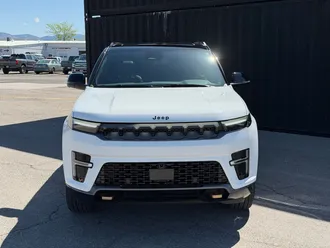 2026 Jeep Grand Wagoneer photo 3