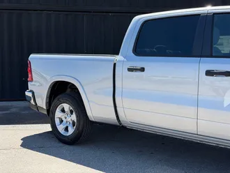 2026 Ram 1500 photo 5
