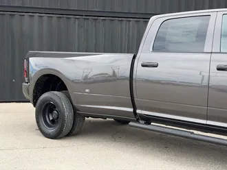 2026 Ram 3500 photo 5