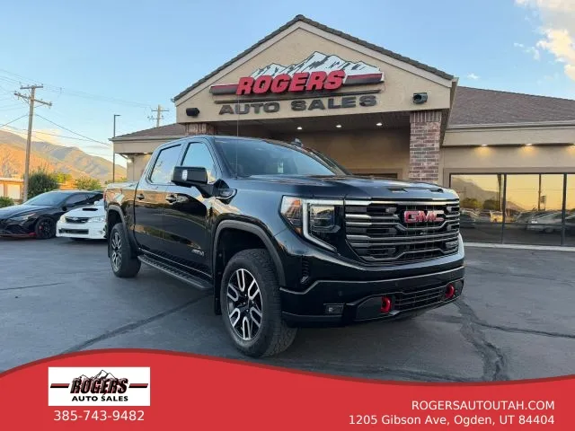 2025 GMC Sierra 1500 Crew Cab AT4 Pickup 4D 5 3/4 ft