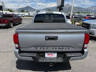 2019 Toyota Tacoma 4WD photo 7