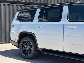 2026 Jeep Grand Wagoneer photo 5