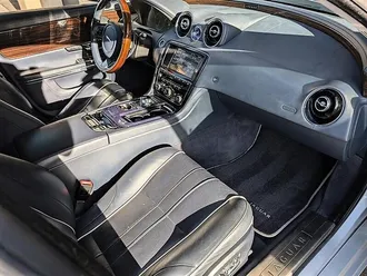 2012 Jaguar XJL Portfolio photo 4