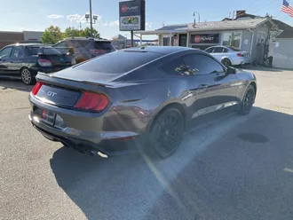 2019 Ford Mustang photo 5