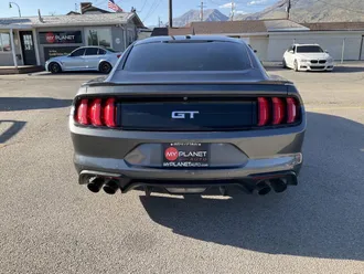 2019 Ford Mustang photo 6