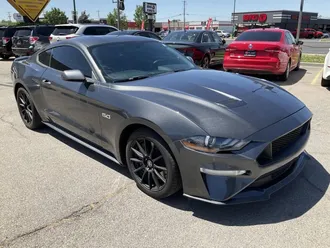 2019 Ford Mustang photo 3