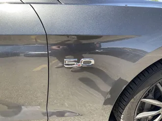 2019 Ford Mustang photo 5