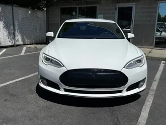 2015 Tesla Model S P85D photo 2
