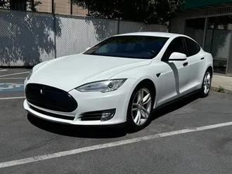 2015 Tesla Model S P85D photo 3