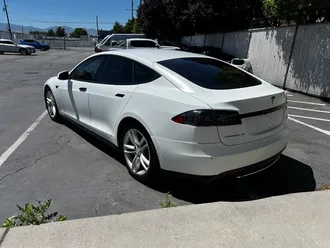 2015 Tesla Model S P85D photo 5