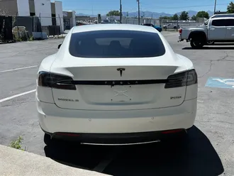 2015 Tesla Model S P85D photo 6