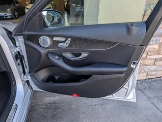 C 300 4MATIC 29