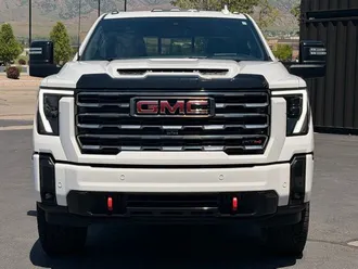 2025 GMC Sierra 3500HD photo 2